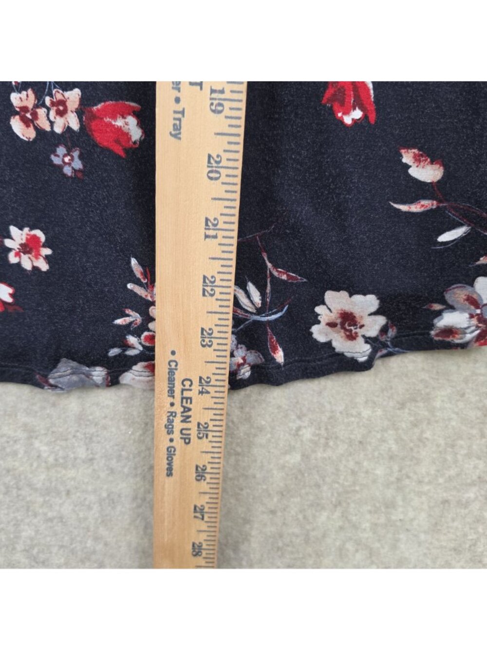 Maurices Women's Floral Black Sleeveless Top Smocked Detail Medium Lightweight - Picture 4 of 5
